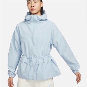 Nike Sportswear Women's Light Blue Oversized Hooded Rain Jacket Medium